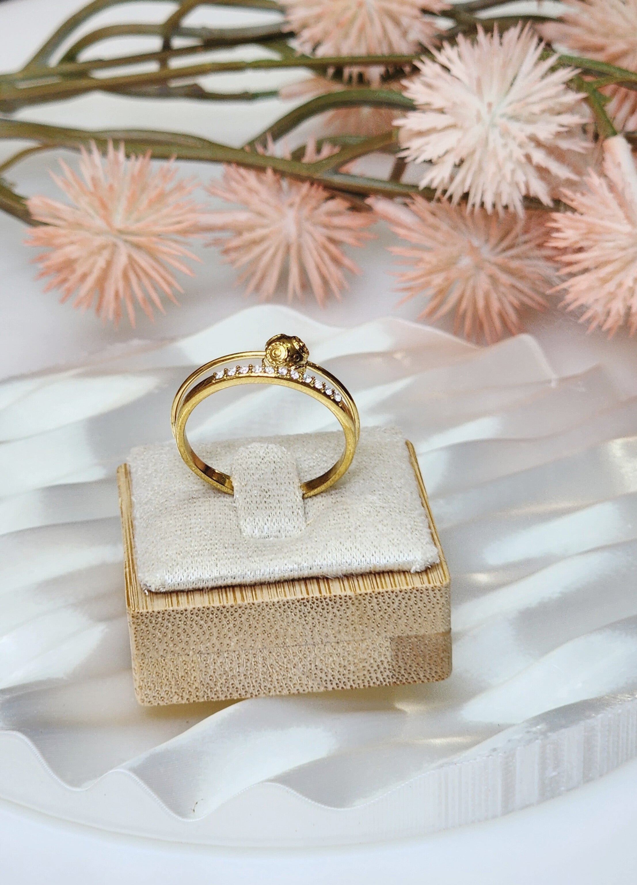 Anel Golden Bloom
