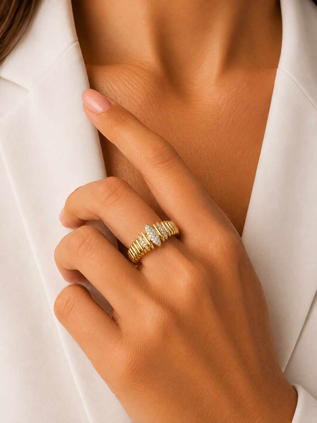 Anel Fluted Diamond Dourado