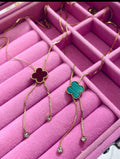 Colar Chic Clover Verde Água ou vermelho