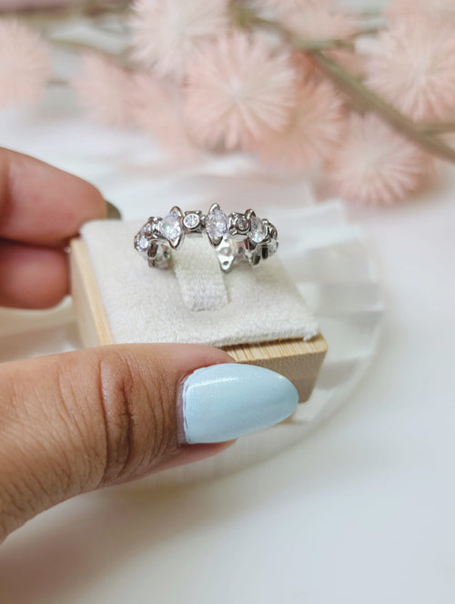 Anel Crown Eternity prata
